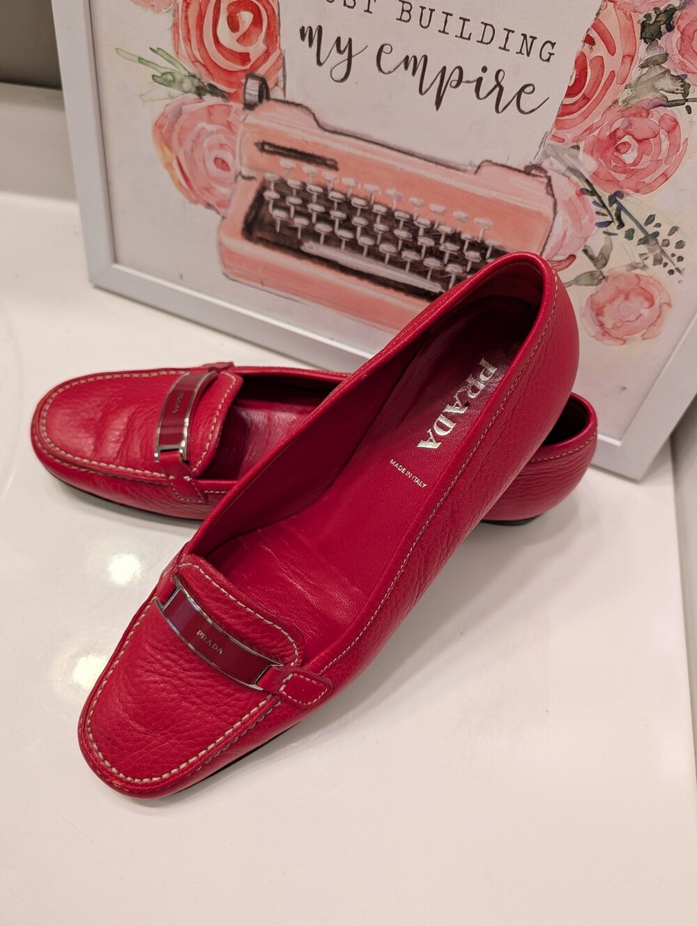 ❤️ Vintage Prada Pebble Leather Slip On Loafers with Metal Logo Bar, 🍒 Red 38.5 - Picture 16 of 16